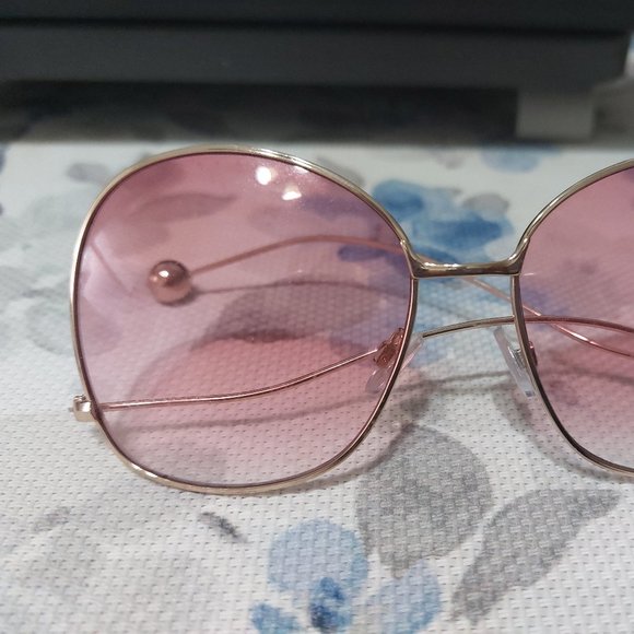2 Pairs of Sunglasses Pink Gold - Picture 4 of 7